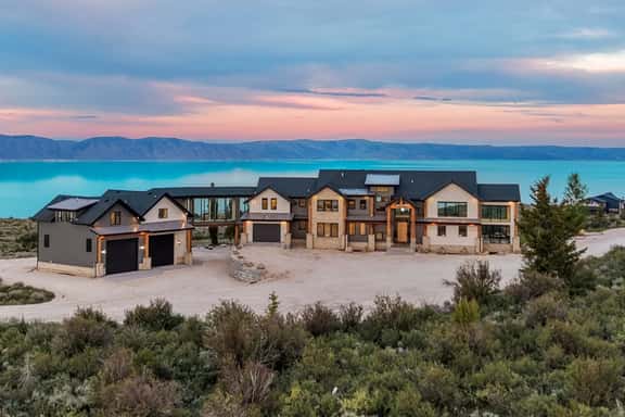 Skybridge Bear Lake Sleeps 61-75 with condo add-on - Image 1