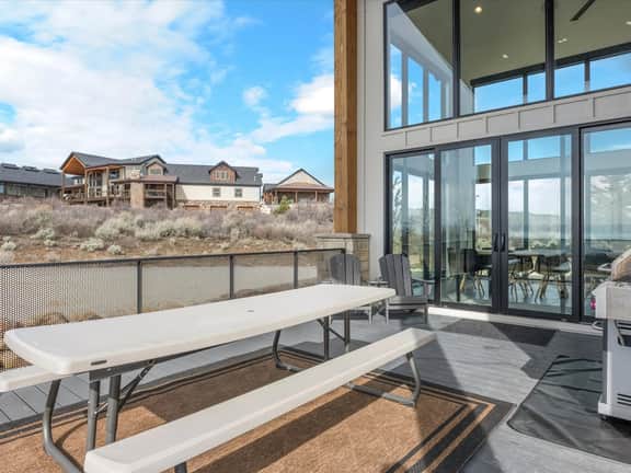 Skybridge Main house + Owner's Condo